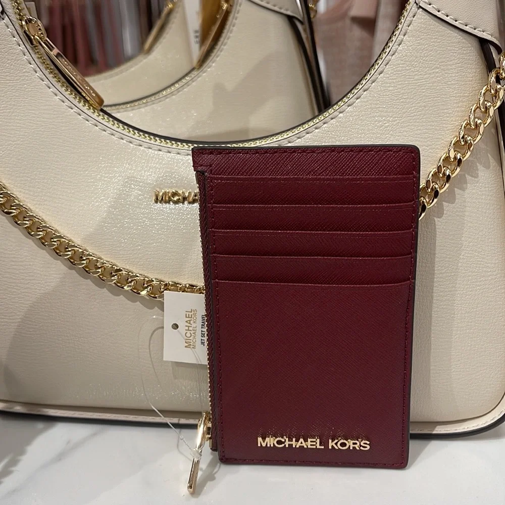 MICHAEL KORS
Jet Set Travel Medium Top Zip Leather Card Case Wallet
Dark Cherry - Picture 4 of 16